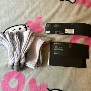 Sportschek brand new women’s white and grey crew socks 5 pairs total
